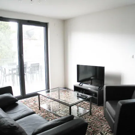 דירה Attic Pour 4 Personnes מונסטר